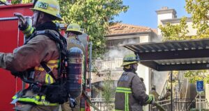 Firefighters working to extinguish Santa Clarita apartment fire