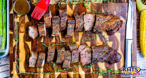 bourbon-glazed pork tenderloin 083122