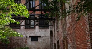 Richmond Courtyard