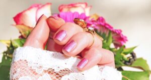 pink nails