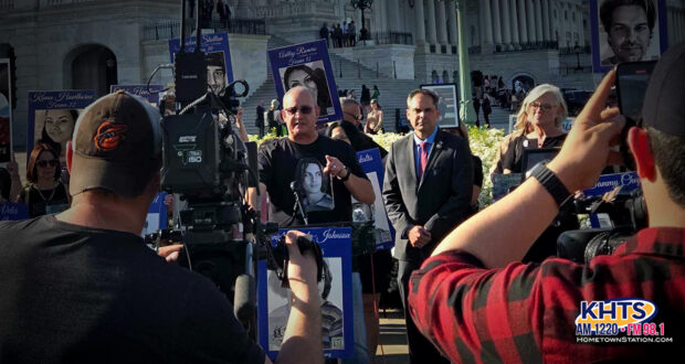 Jaime Puerta Talks To An Audience In Washington D.C.