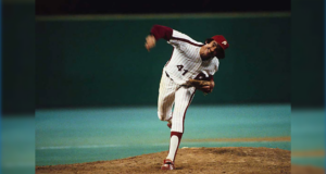 Philadelphia Phillies pitcher Bob Walk #41 pitches against the Kansas City Royals during the World Series at Veterans Stadium in October of 1980 in Philadelphia, Pennsylvania. (Photo by Focus on Sport via Getty Images)