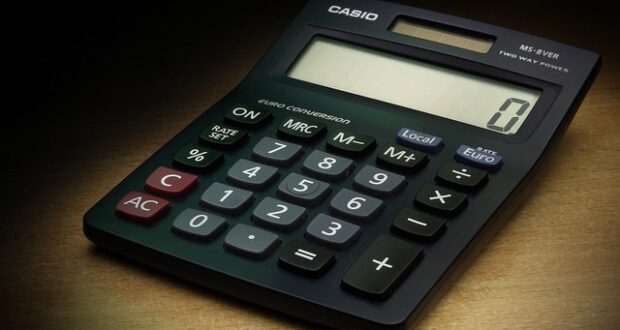 Monthly budget calculating