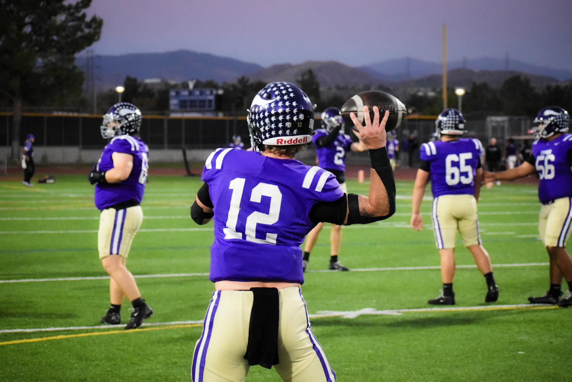 112725 Valencia Football Brady Bretthauer