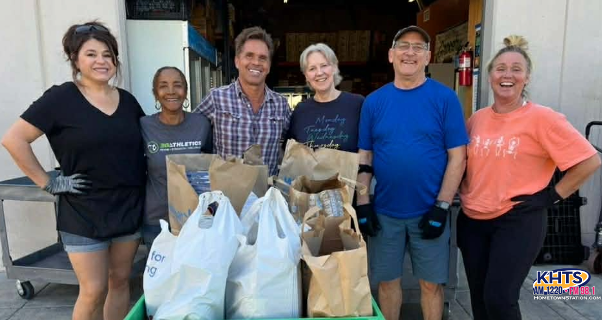 Dr. Polucki Donates Over 500 Dried, Canned Food Items To Santa Clarita Grocery