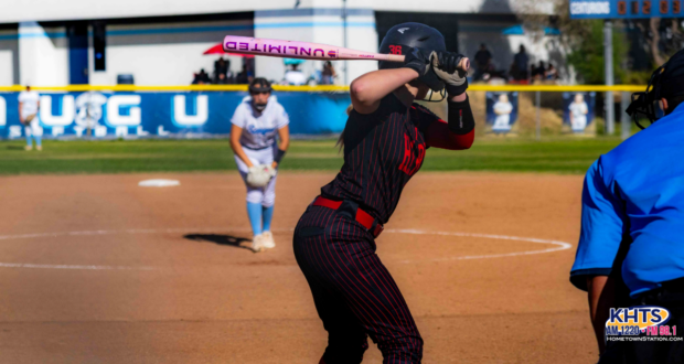 042926 Saugus VS Hart softball