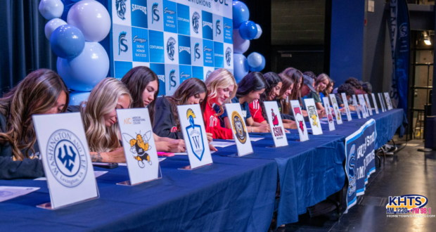 050426 Saugus NLI Signing