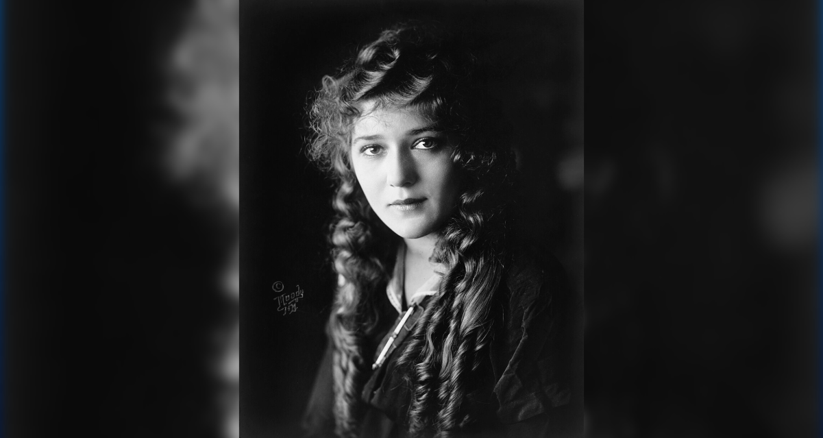 hometownstation.com - Jade Aubuchon - Today In SCV History: May 29, 1979 - Silent Film Actress Mary Pickford Dies