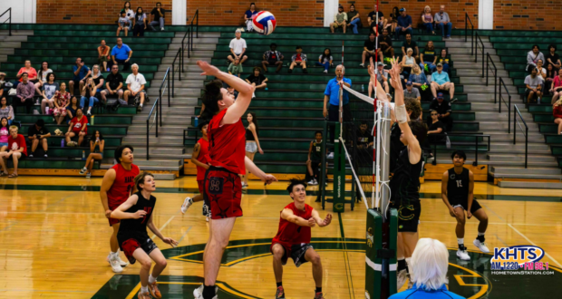 061526 Hart Volleyball