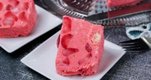 Linda's Frozen Strawberry Cake 081226